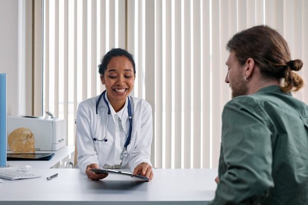 Doctor consulting with patient about medical weight loss plan