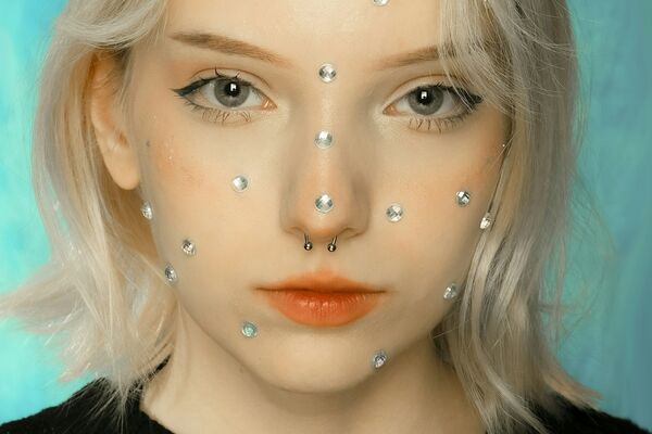 Young patient receiving preventative Botox to delay wrinkles