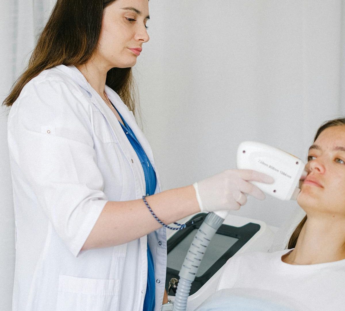 LED red light skin rejuvenation treatment
